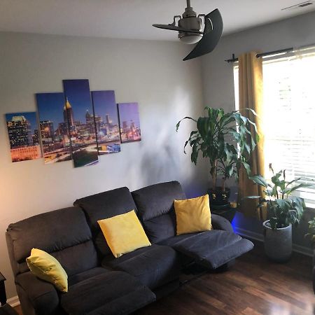 Minutes From Downtown 3Br Stylishhome-Free Parking Raleigh Exterior photo