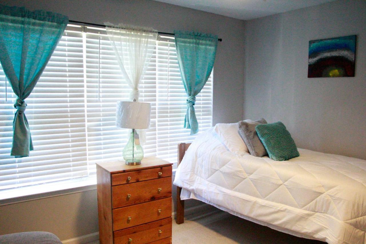Minutes From Downtown 3Br Stylishhome-Free Parking Raleigh Exterior photo